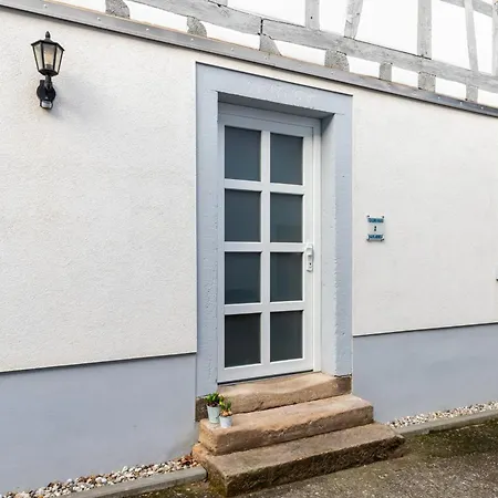 2 Bedroom Mit Parkplatz Appartement Haßloch