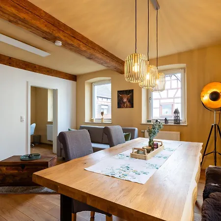 Apartmán 2 Bedroom Mit Parkplatz Haßloch